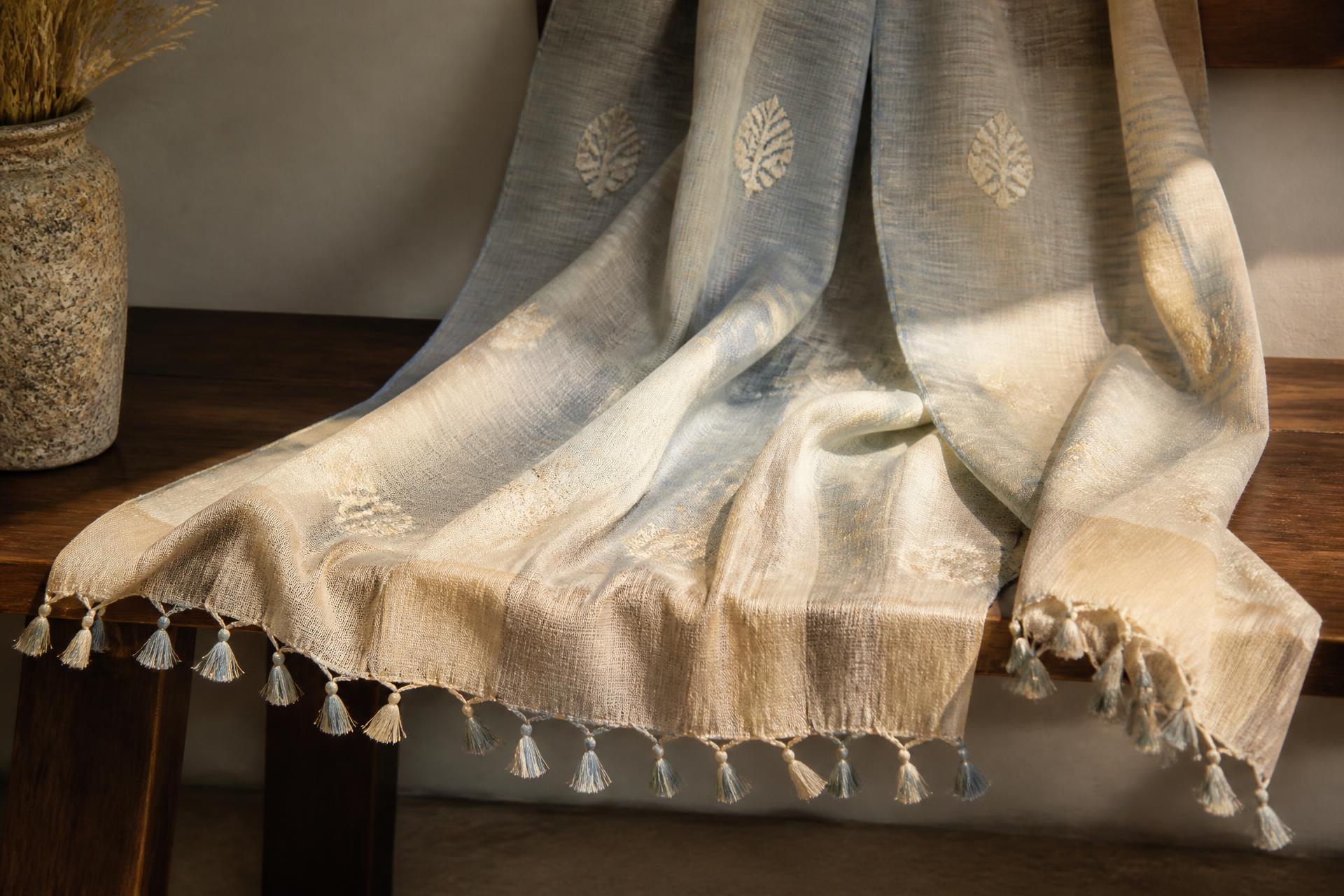 Gamosa motifs, framed to enrich your space.